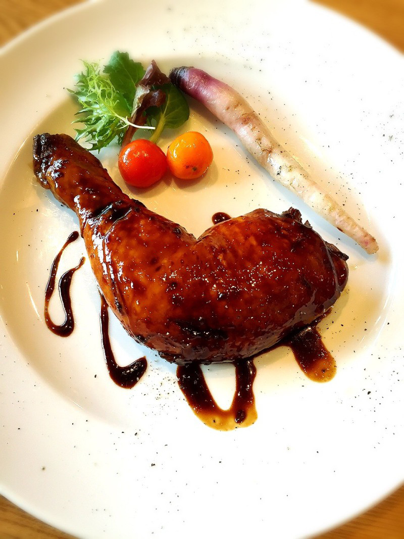 国産鶏【クリスマス限定】鶏もも肉コンフィ バルサミコしょうゆソース付き